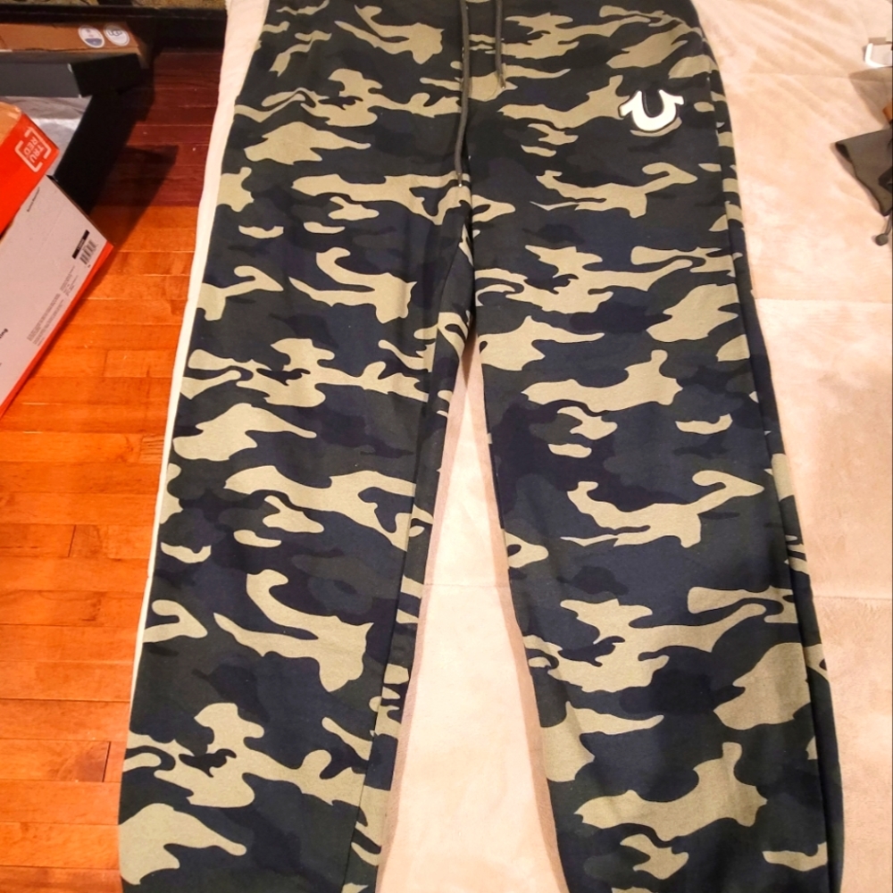 True religion cammo sweat pants